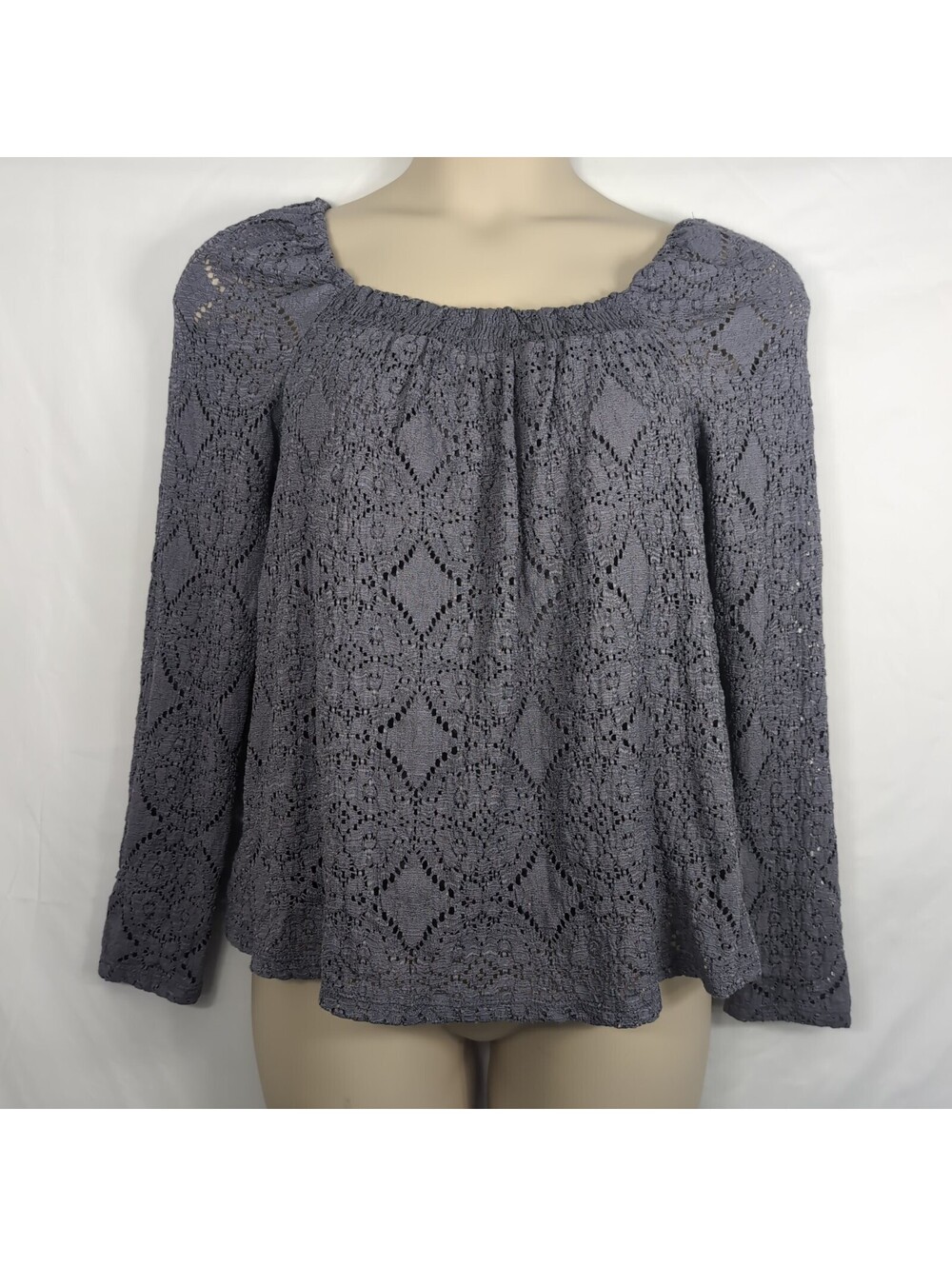 Maurices Gray Crochet Lace Long Sleeve Top Blouse Diamond Knit Size Medium